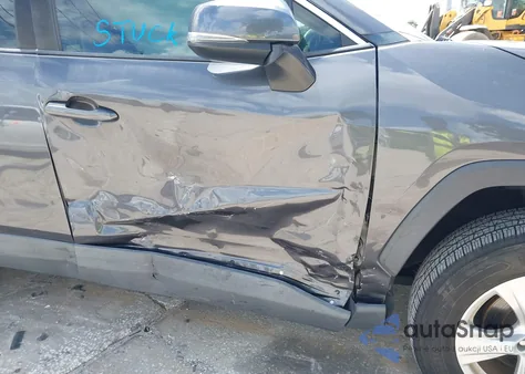 2020 Toyota Rav4 Xle z USA, uszkodzony, nr VIN 2T3W1RFV3LW090887